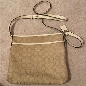 Coach crossover purse
